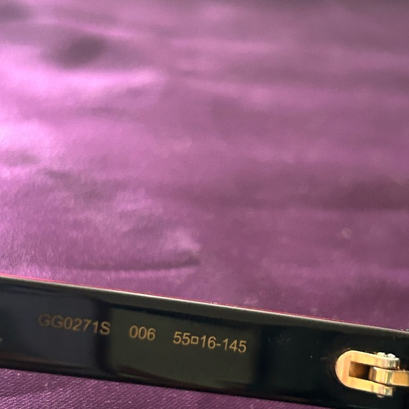 Gucci Sunglasses - Picture 7 of 8